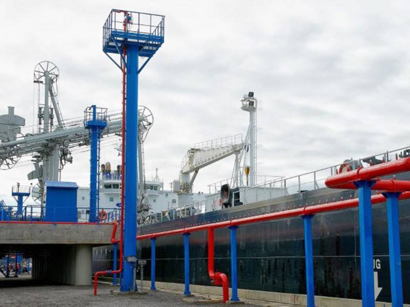Отгрузку нефти на экспорт в портах России выполнили по плану