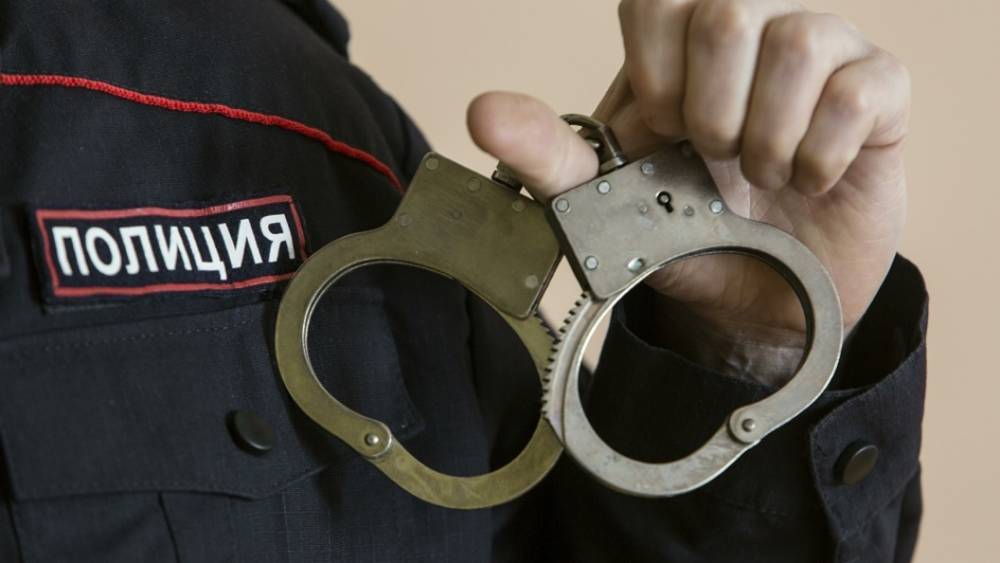 Актер "Современника" притворился пьяным инспектором ГИБДД и получил реальный арест