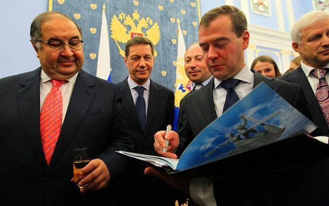 В России начали делить бюджет между олигархами