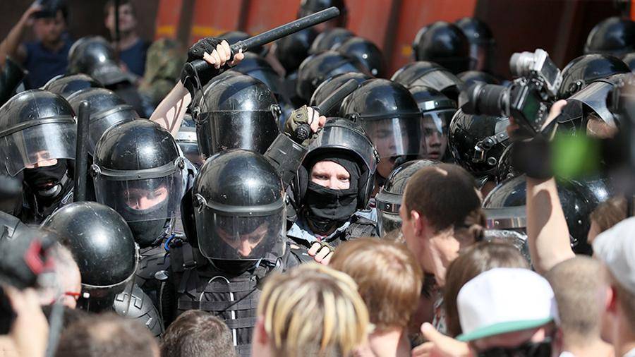 Установлены личности пяти хулиганов на несогласованной акции в Москве