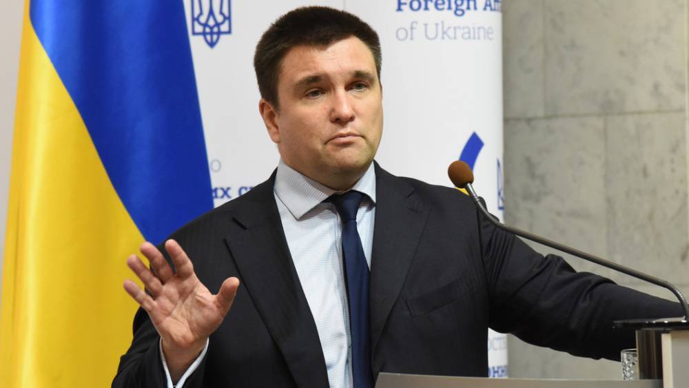 Не усидел в "политическом отпуске": Глава МИД Украины Климкин начертил "красную линию" в Донбассе
