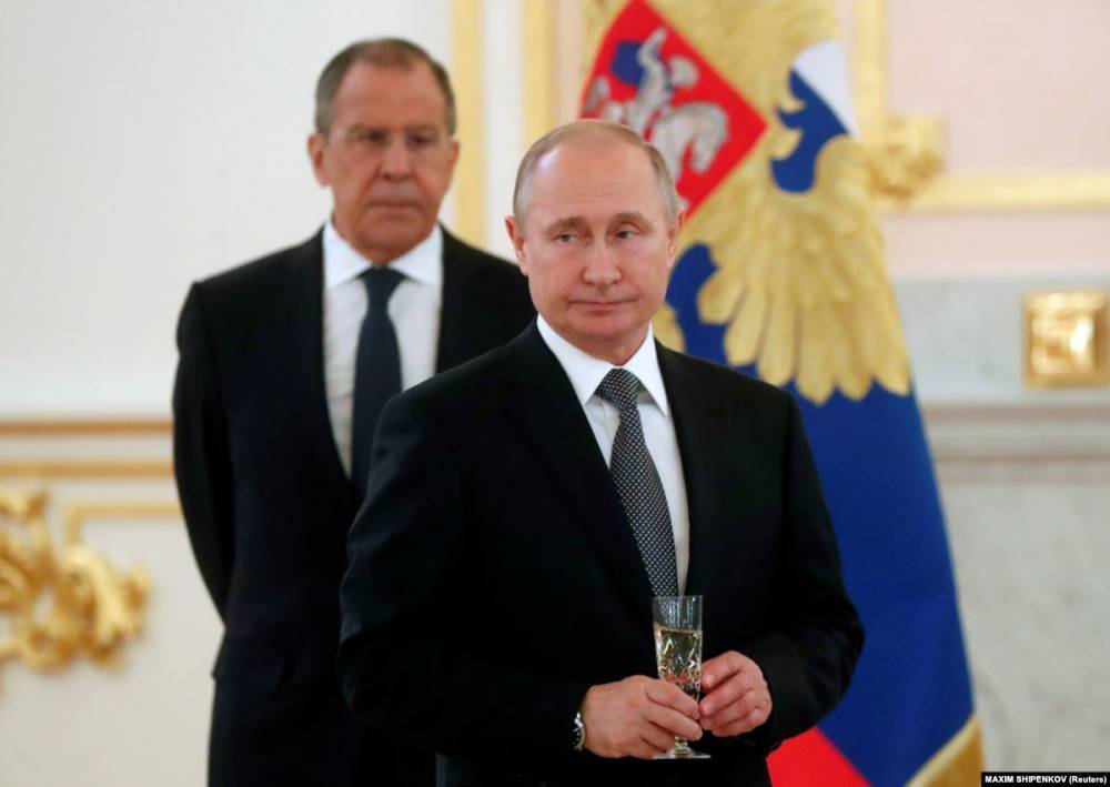 Путин подписал закон о приостановке действия ДРСМД