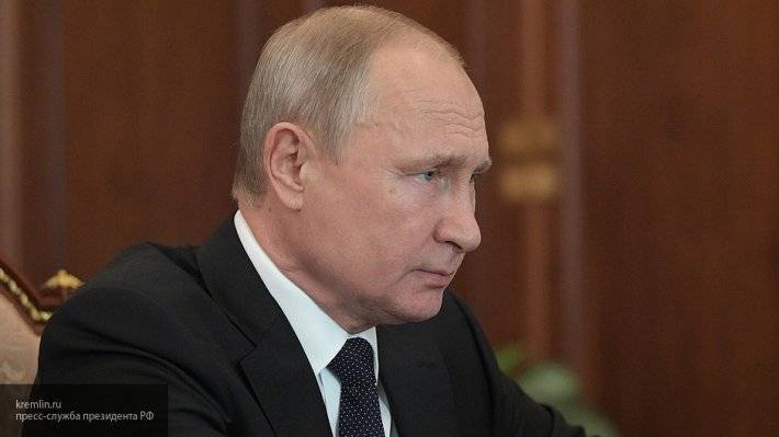 Владимир Путин освободил от должностей трех генералов