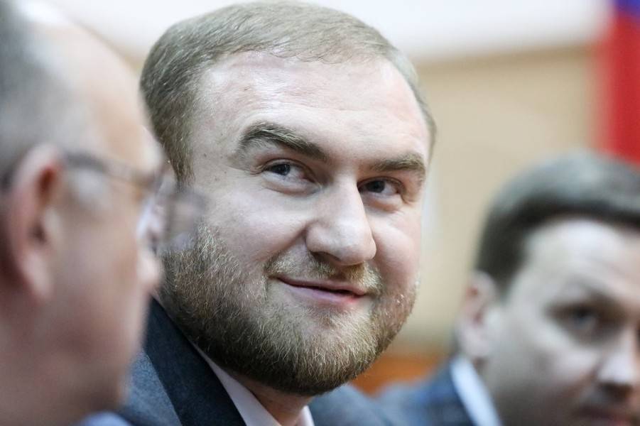 Суд подтвердил законность ареста счетов Рауфа Арашукова