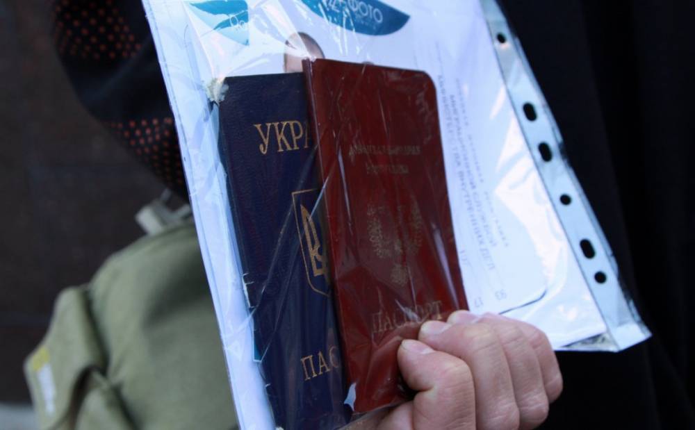 Канада отказалась выдавать визы жителям ОРДЛО с российскими паспортами