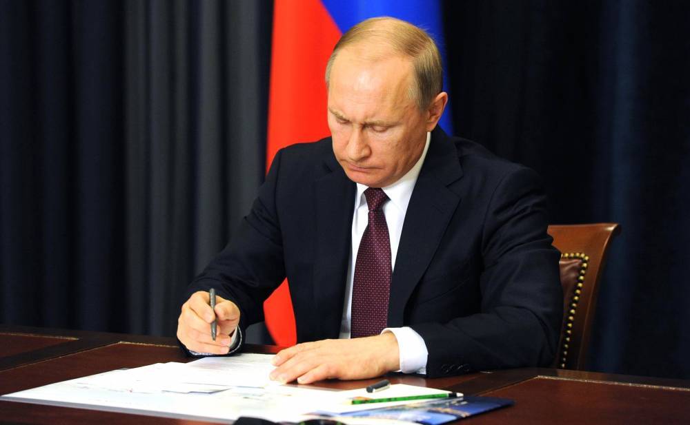 Путин подписал закон о приостановлении действия договора по РСМД | Новороссия