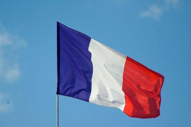 Парламент Франции ввел запрет на физические наказания детей