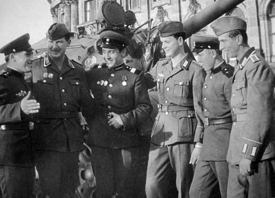 Группа советской войск в Германии: какие были отношения с местными | Русская семерка