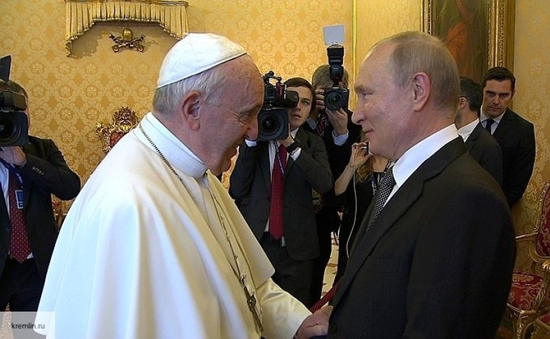 Путин и папа Римский затронули вопросы межцерковных отношений