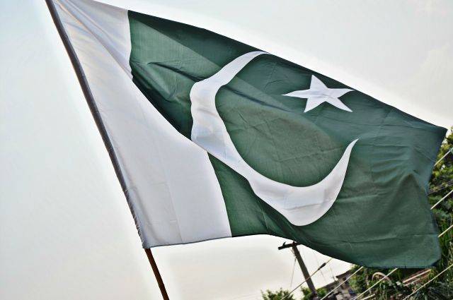 В Пакистане при крушении парома погибли восемь человек