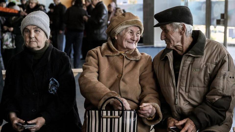 Председатель ПФ ДНР сообщила о начале выплаты повышенных пенсий | Новороссия