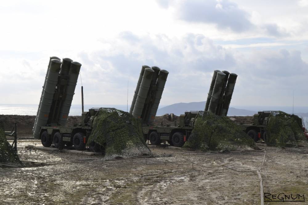 Оккупанты провели в аннексированном Крыму учения с комплексами С-400