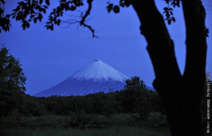 На Камчатке началось извержение высочайшего из действующих вулканов Евразии