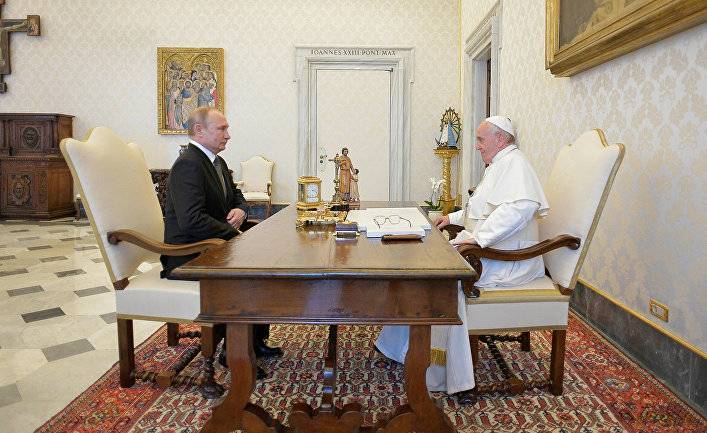 Deutschlandfunk (Германия): Путин и Папа Римский — спорный случай с Украиной