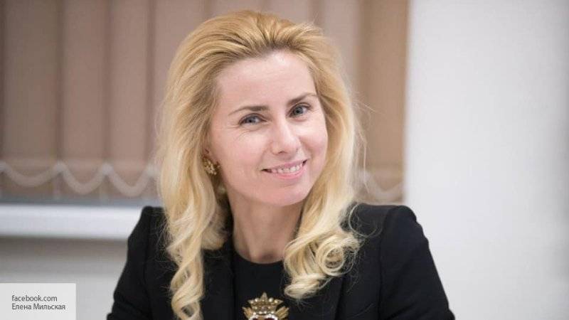 Елена Мильская предложила ограничить использование мобильных гаджетов в российских школах