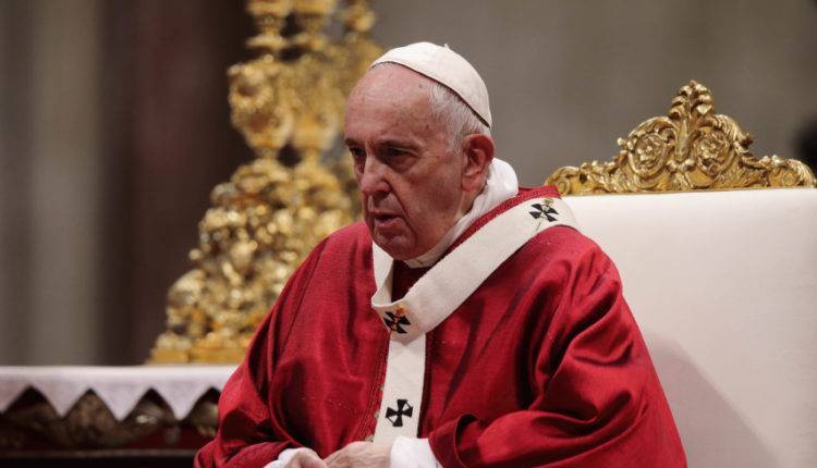 Папа римский выразил соболезнования семьям погибших подводников