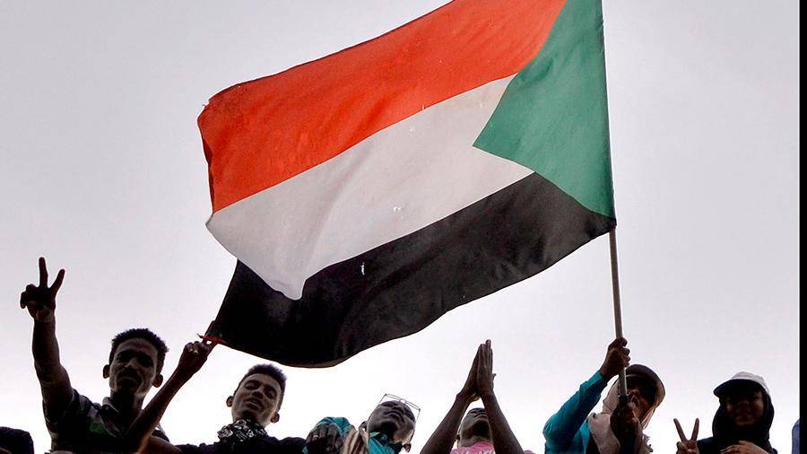 Военный совет и оппозиция договорились создать высший орган власти Судана