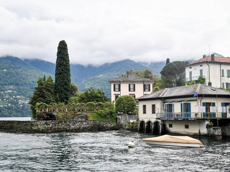 Найден труп пропавшей на озере Комо футболистки сборной Швейцарии