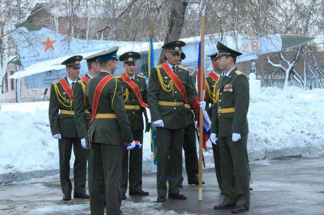Медведев утвердил Положение о создании военных учебных центров при вузах