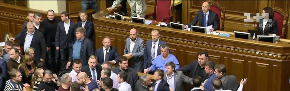 В Киеве подсчитали, сколько националистов пройдет в следующую Раду | Политнавигатор