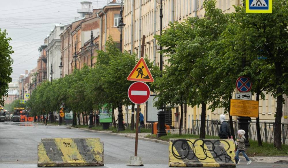 В центре Петербурга вводят новые ограничения движения транспорта