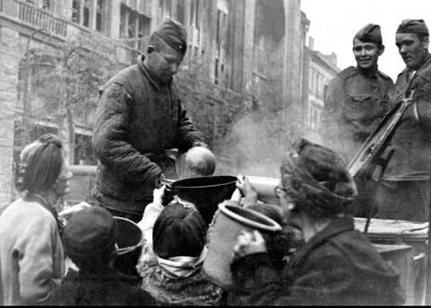 «Геноцид немецкого народа»: в чём пропаганда Гитлера обвиняла Красную армию | Русская семерка