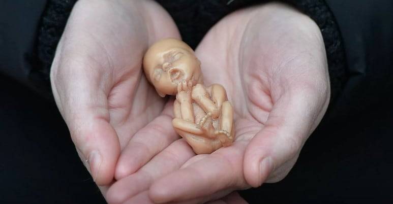 "Есть папики": около 200 несовершеннолетних сделали аборты с начала года в Казахстане