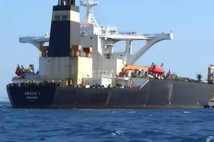 Задержанный танкер с нефтью для Сирии связали с Россией