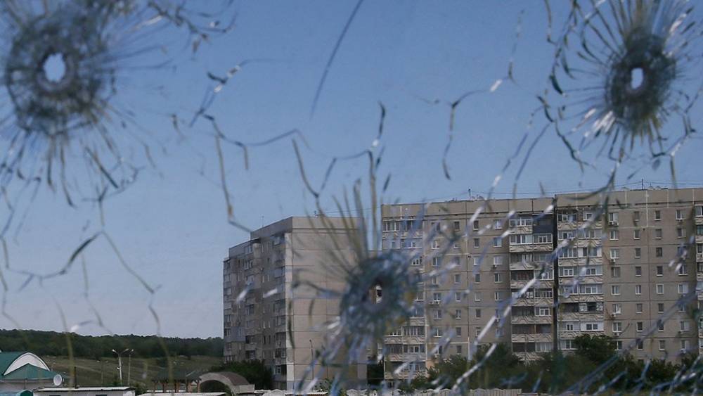 Украинские боевики открыли огонь по ДНР: повреждены три дома и котельная