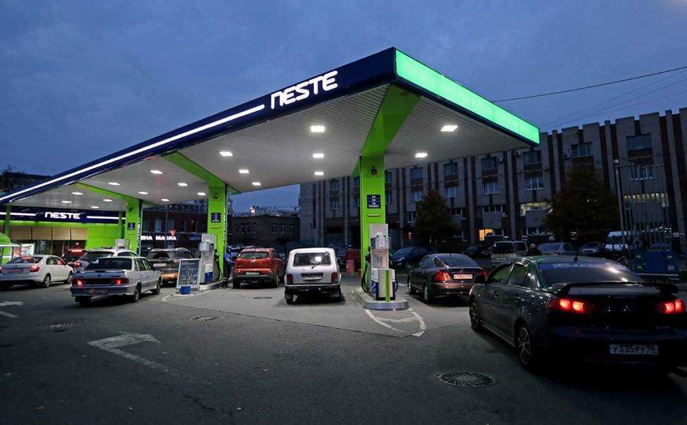 Крупнейшая российская нефтяная компания выкупила топливный бизнес у финской Neste
