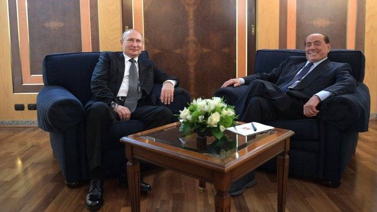 Берлускони заявил, что встреча с Путиным в Риме подтвердила их дружбу