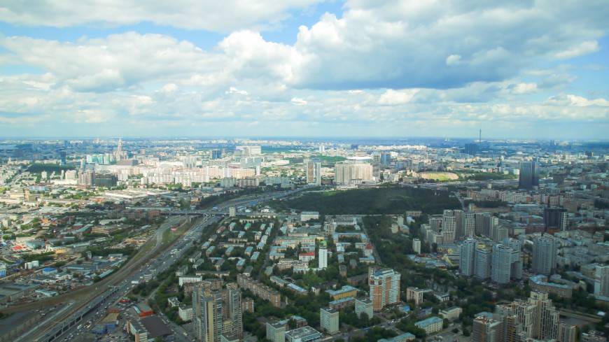 Облачно с прояснениями: погода в Москве в среду