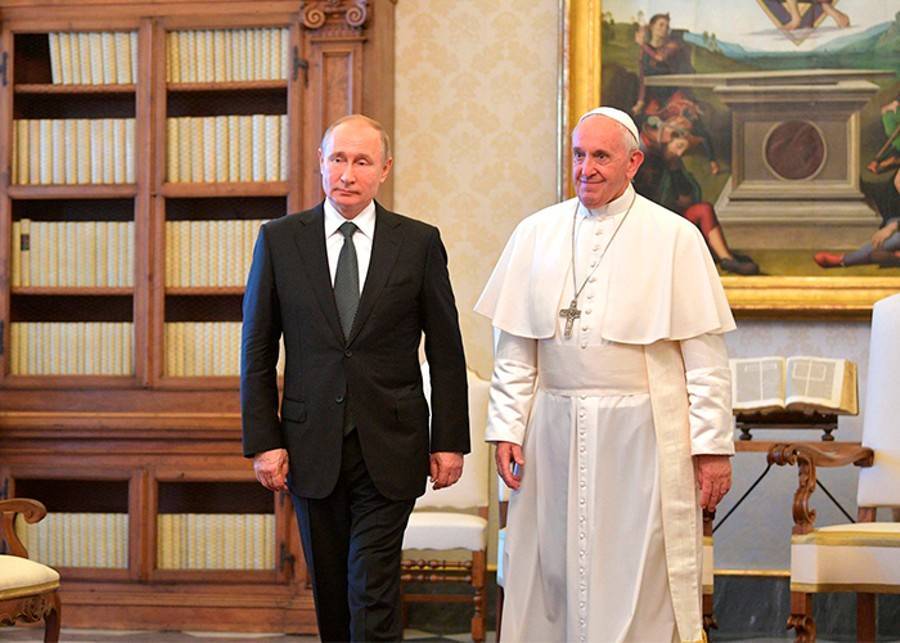 Путин рассказал о беседе с Папой Римским