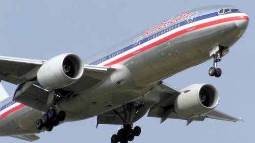 Самолет в США экстренно приземлился из-за возгорания на борту