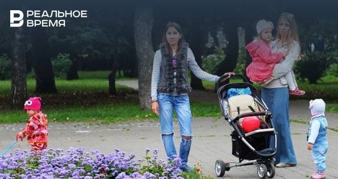В Татарстане семь многодетных матерей наградят республиканской медалью «Материнская слава»