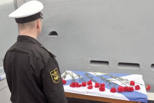 Путин посмертно наградил моряков-подводников — Общество. Новости, Новости России — EADaily