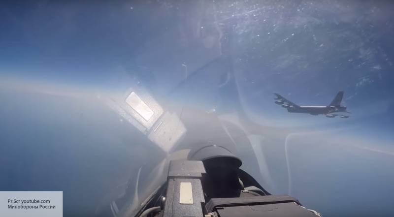 Иностранцы восхитились перехватом самолета ВВС США российским Су-27 над Черным морем