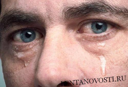 Болезнь Паркинсона научились прогнозировать по слезам человека