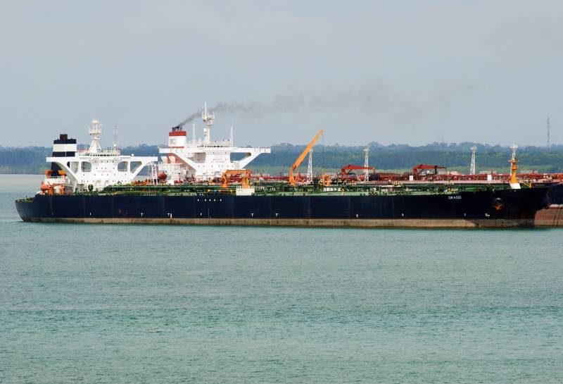 Задержание танкера в Гибралтаре, который подозревается в транспортировке нефти в Сирию, произошло по просьбе США