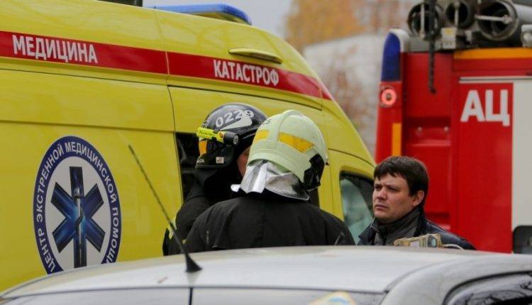 При пожаре на подводном аппарате погибли два Героя России