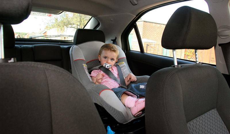 Специалисты «Роскачества» рассказали о правилах перевозки детей в автомобиле