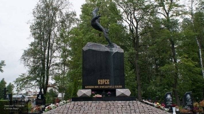 Погибших в Баренцевом море моряков похоронят на Серафимовском кладбище Петербурга