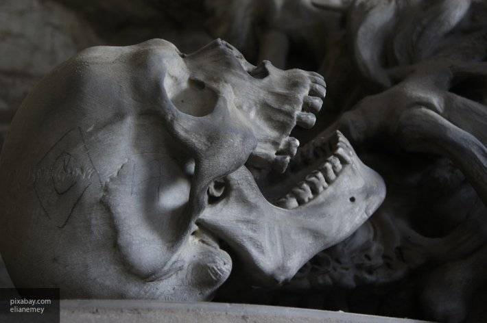 Археологи наткнулись на древние черепа с весьма странным видом