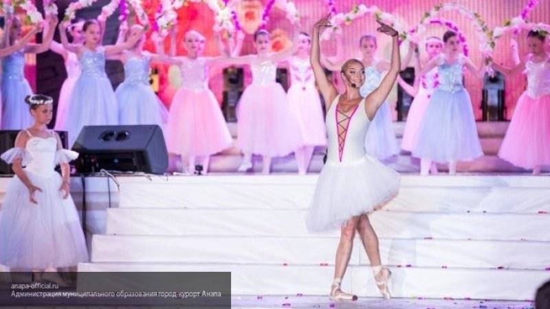 Волочкова анонсировала премьеру своего спектакля "Балерина в зазеркалье цирка".