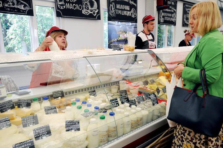 Роспотребнадзор изъял почти 270 килограммов молока за полгода в Москве
