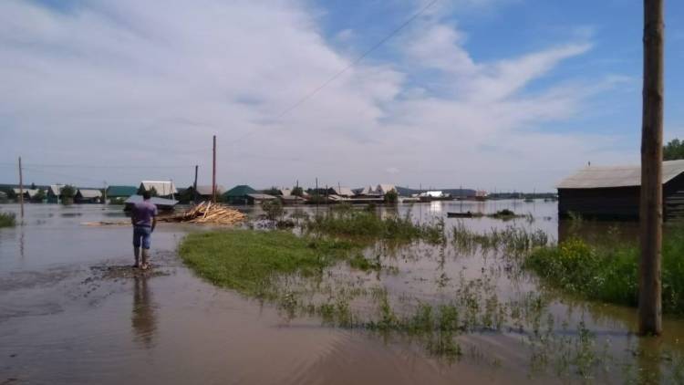 Спекулянты в Иркутской области перепродают гуманитарную помощь
