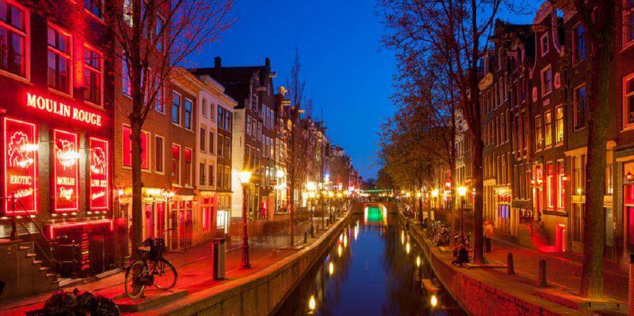 В Амстердаме собираются закрывать «Квартал красных фонарей»