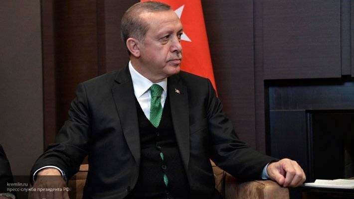 Президент Турции выразил соболезнования в связи с гибелью российских моряков-подводников