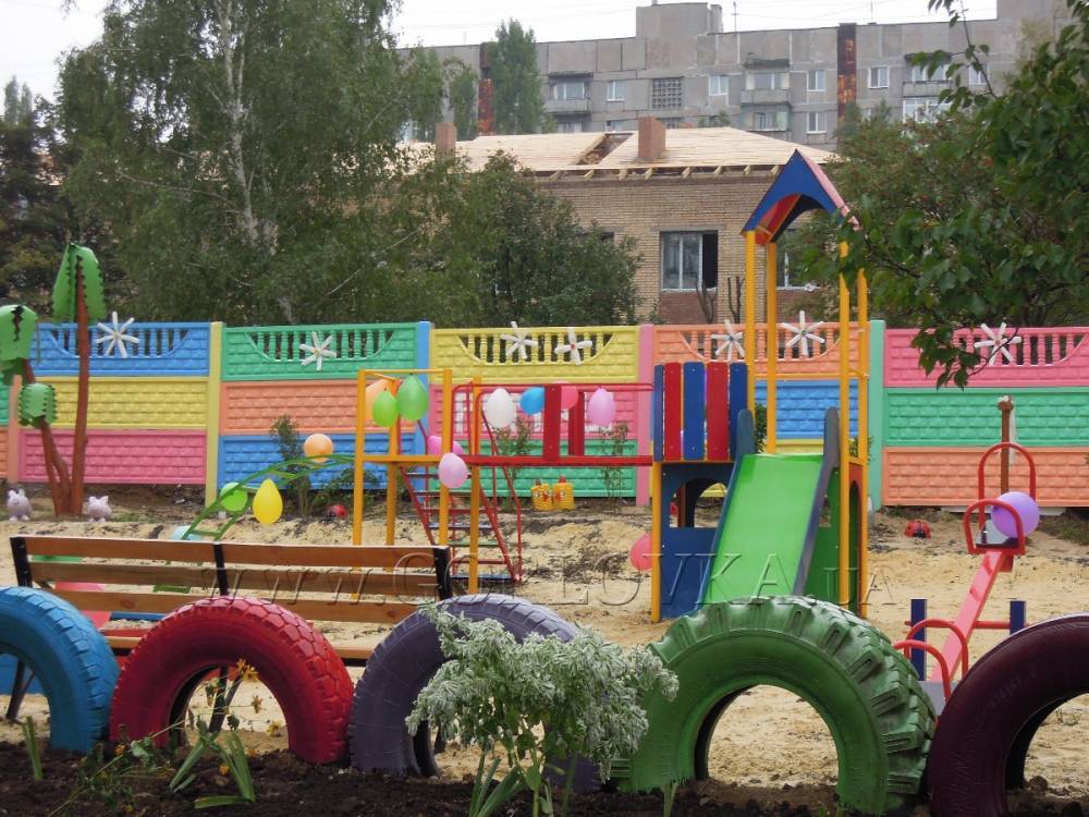 Боевики ВСУ подвергли обстрелу детскую площадку в Горловке