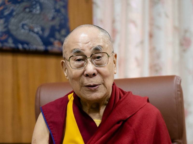Буддисты празднуют день рождения Далай-ламы